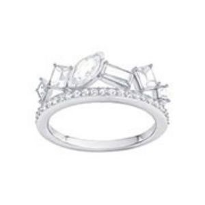 *HOST PICK*Swarovski Crystal Henrietta Ring size 7